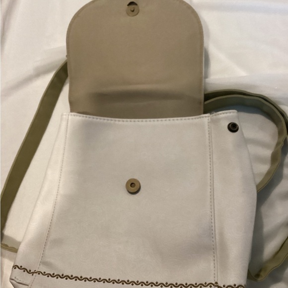 Collectible Piece Danielle Nicole Cream Backpack with Gold Hardware - Picture 4 of 6
